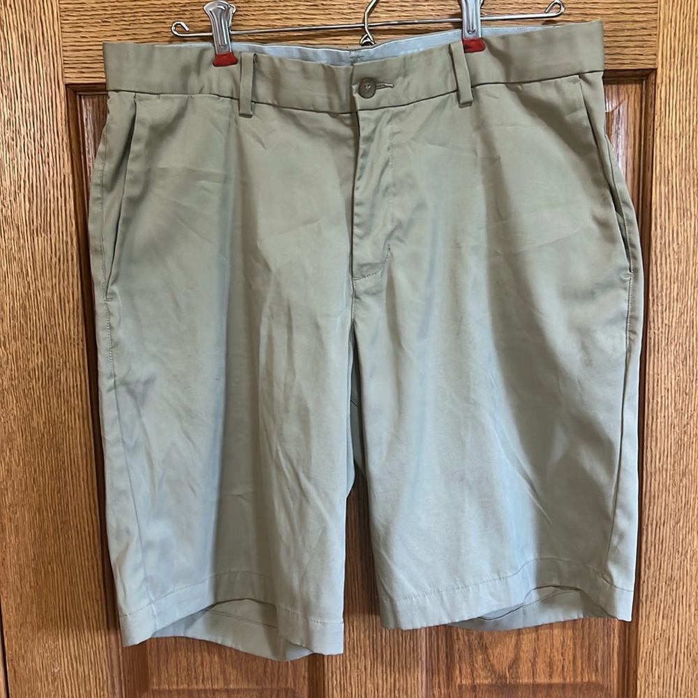 Nike golf shorts